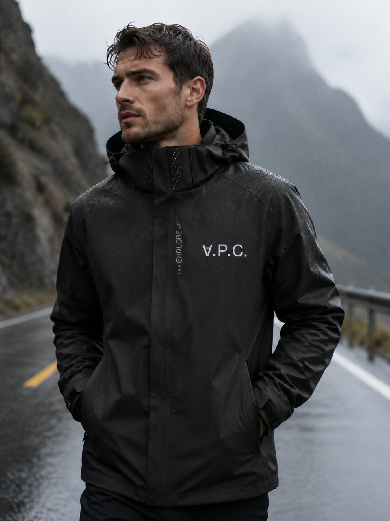 Travel Accessories Inc - 2026 Einfache A.P.C. Outdoor-Jacke mit Buchstabendruck,