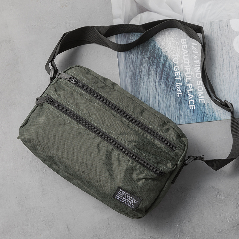 Travel Accessories For Japan - Minimalistische Umhängetasche für Herren, japanisch inspirierte