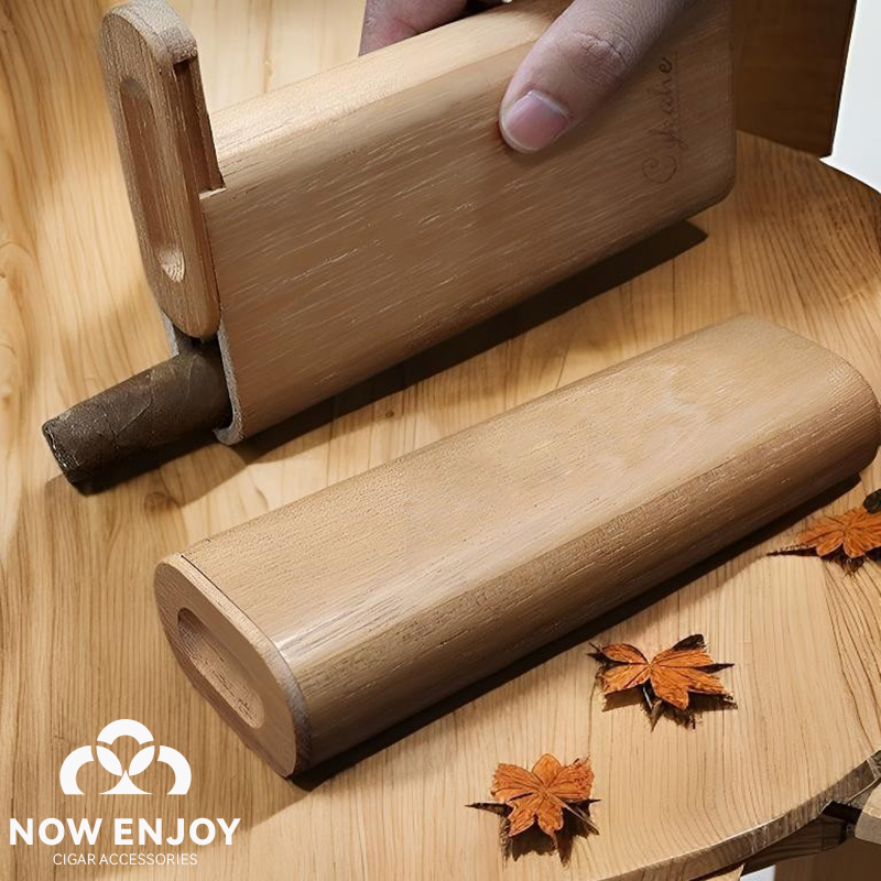 Travel Accessories Case - Tragbares Zigarrenetui aus Natürlichem Zedernholz, Reise-Röhre